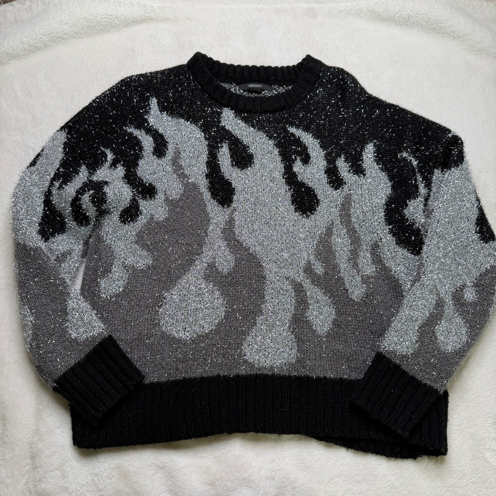Forever 21 Metallic Flame Sweater – XS